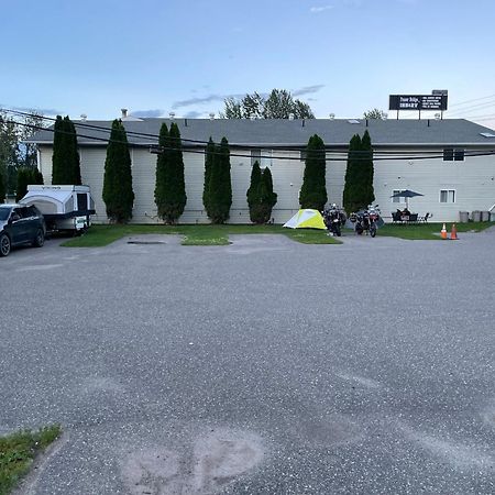 Fraser Bridge Inn Кенель Экстерьер фото