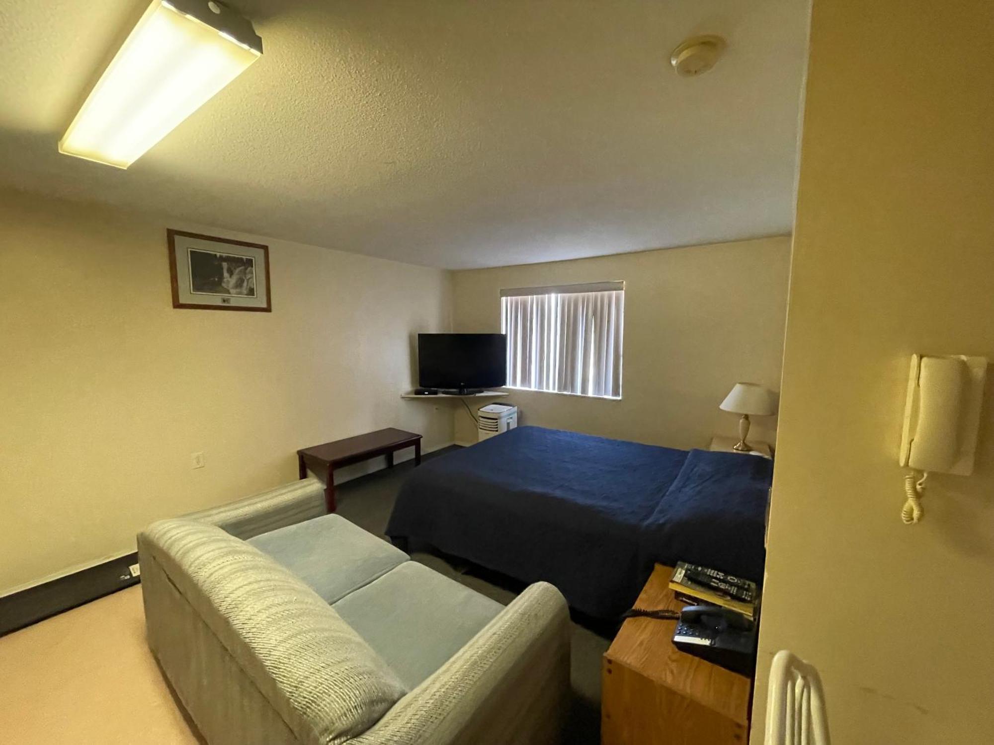 Fraser Bridge Inn Кенель Экстерьер фото