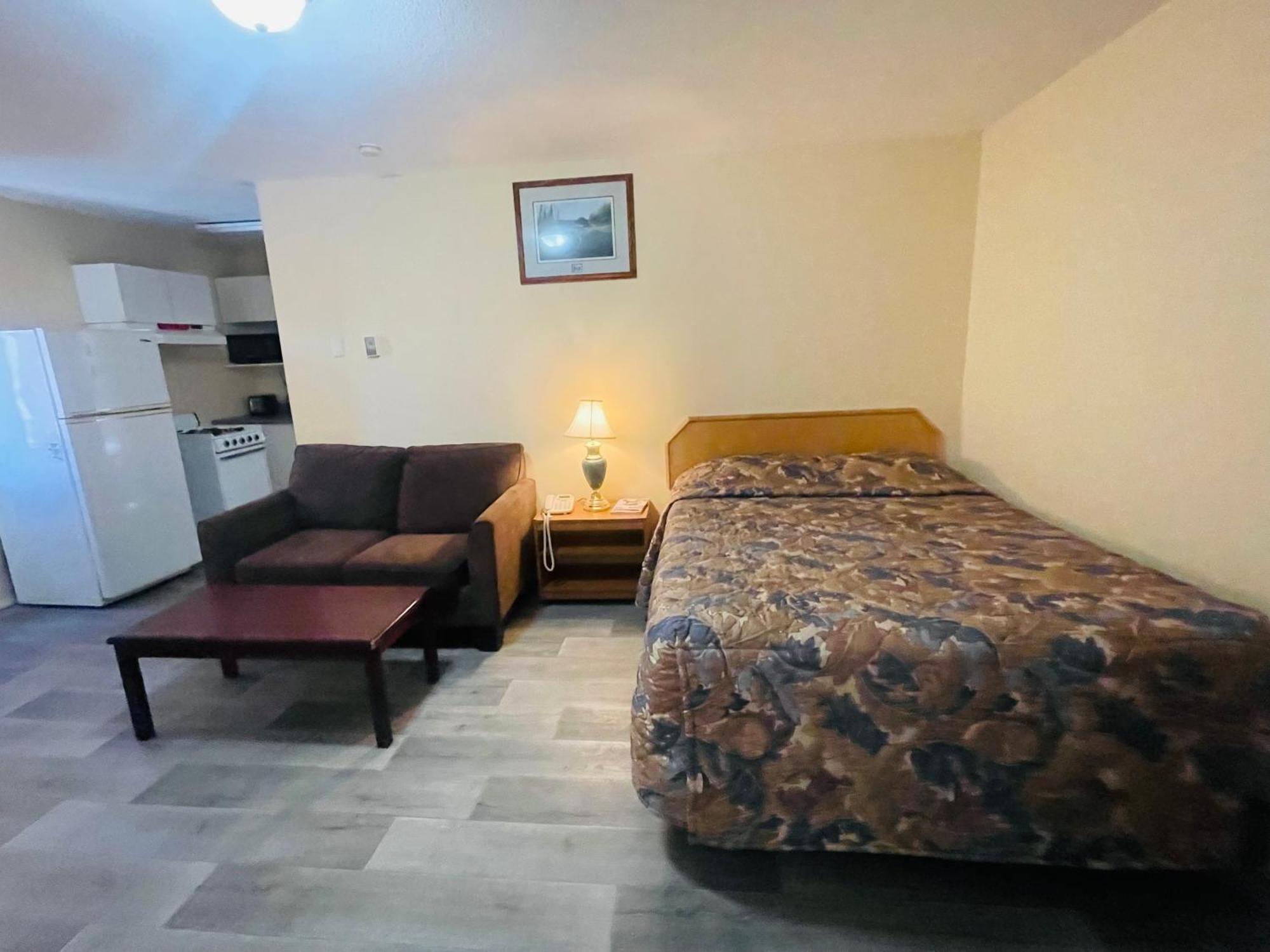 Fraser Bridge Inn Кенель Экстерьер фото